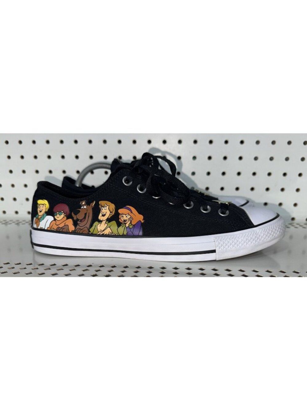 Converse CTAS Ox Low x Scooby-Doo Mystery Solving Gang Mens Shoes Size 10 Black